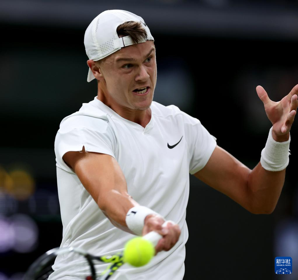 这使得他们 这使得他们