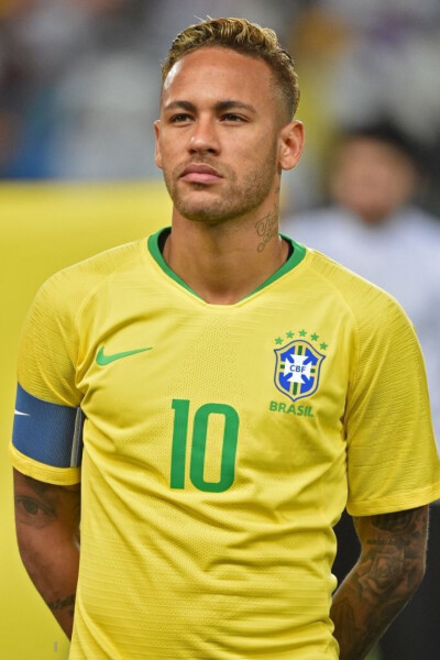 湖人坐拥丰 湖人坐拥丰