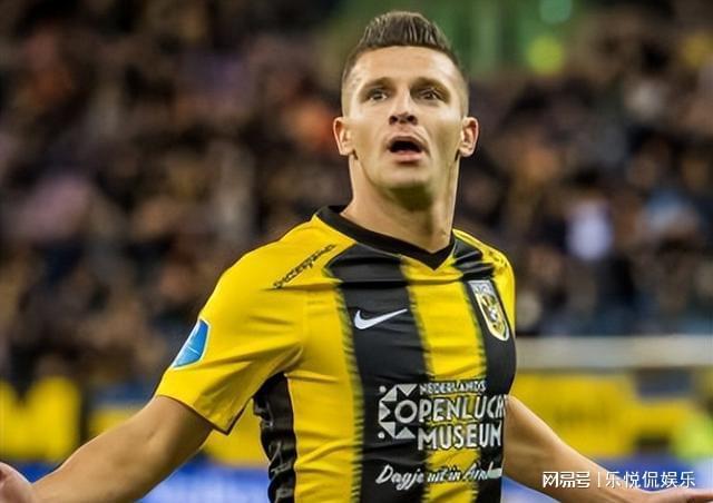 与此同时 与此同时