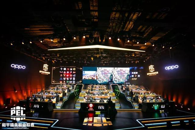 库里轰27 库里轰27